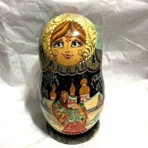 Vtg Russian Matryoshka Nesting doll 5 small handpainted wooden ornaments see pic